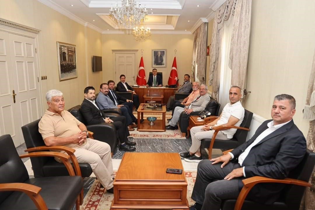 Muğla Valisi Akbıyık, Bodrum’dan gelen heyet ile görüştü