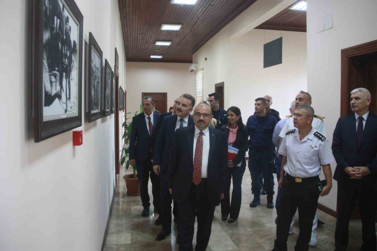 Vali İsmail Ustaoğlu’ndan ilk ilçe ziyareti Edremit’e