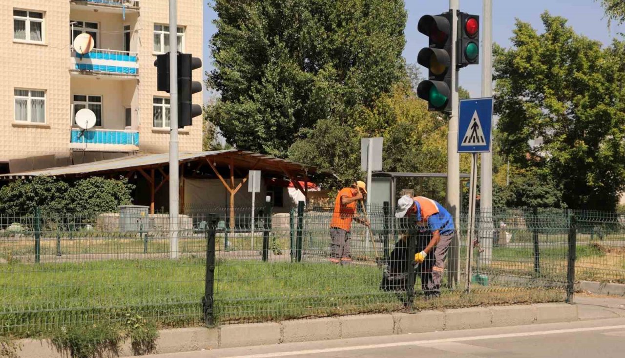Erzurum’da temizlik timleri işbaşında