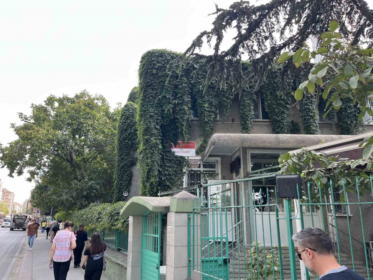 Avukat Pınar Turhanoğlu; "Caminin yerine ticaret ve turizm alanı yapacaklar"