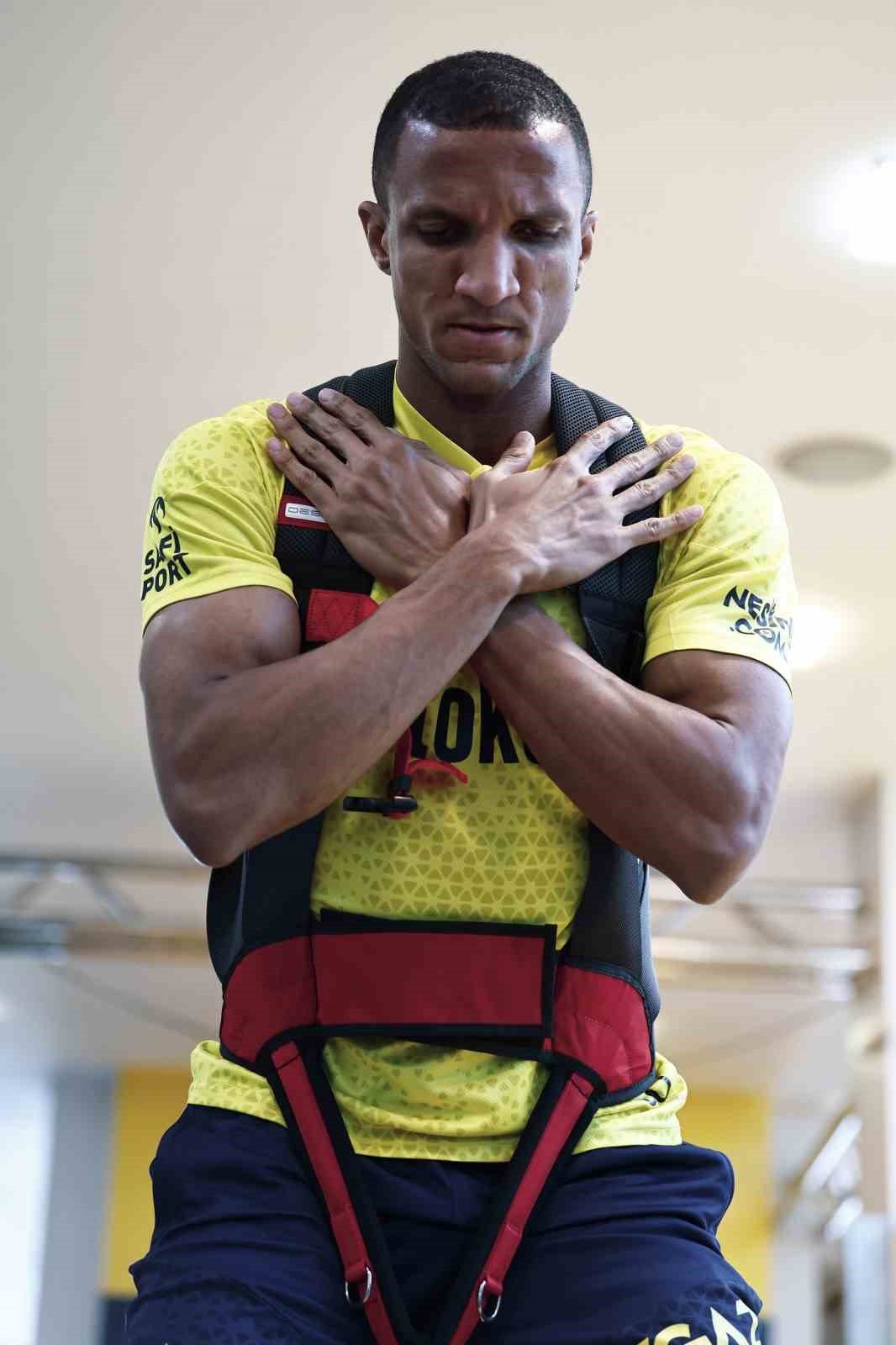 Fenerbahçe, salonda çalıştı