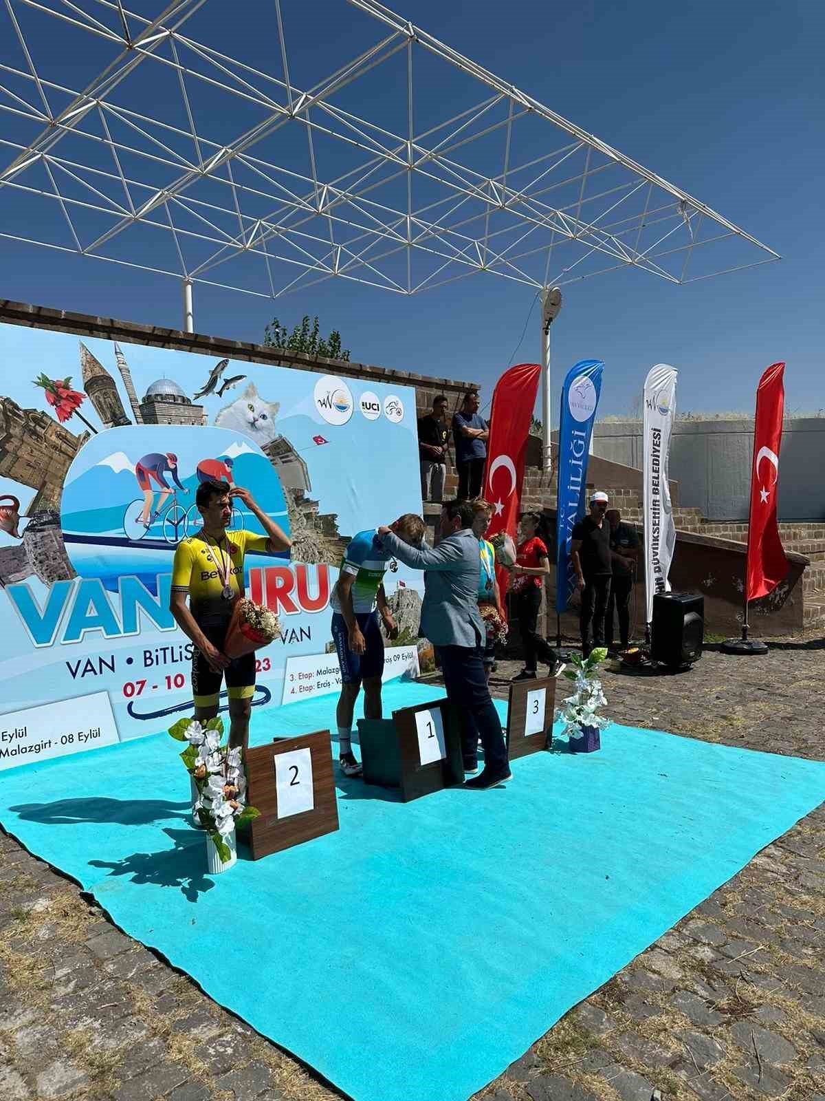 "Tour of Van" Uluslararası Bisiklet Yarışı devam ediyor