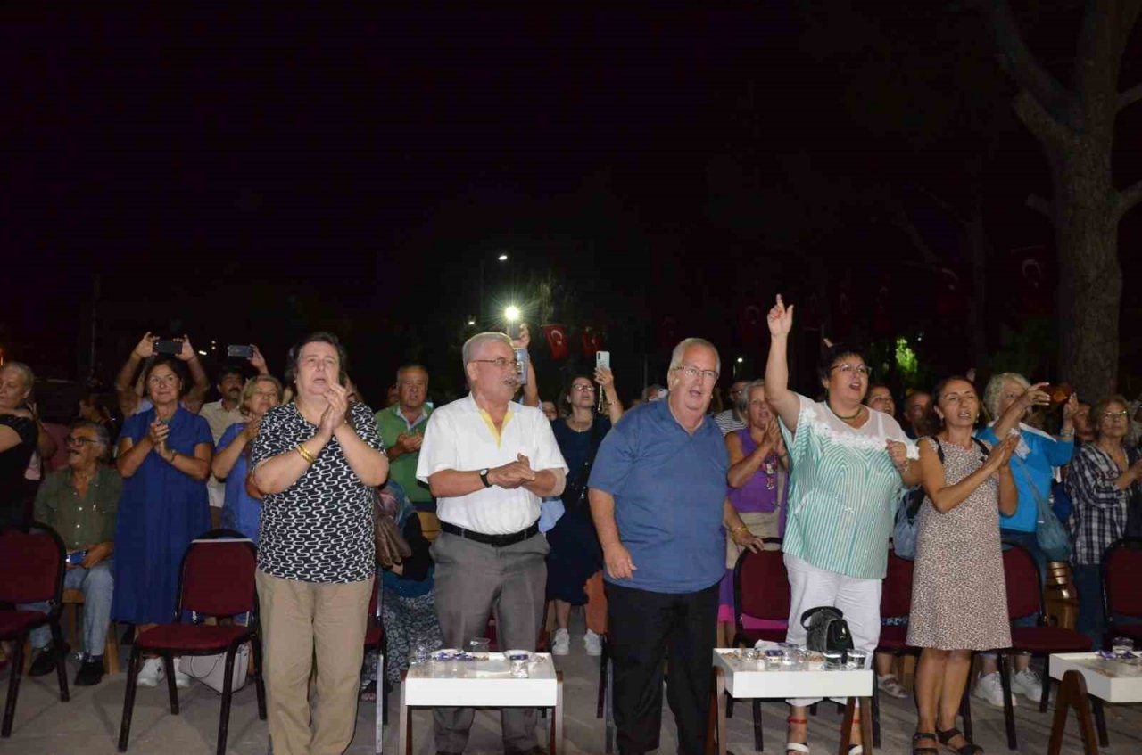 Gömeç’te kurtuluş yıldönümü etkinlikleri konserlerle sürüyor