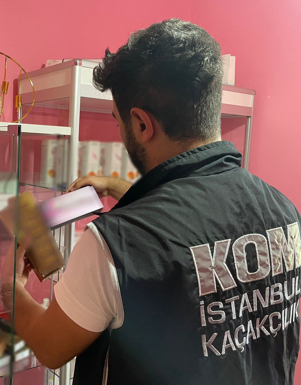 İstanbul’da kaçak botoks ilacı satan 2 şüpheli yakalandı