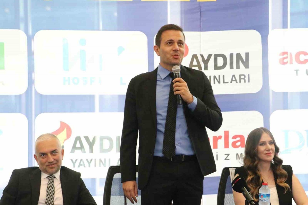 Nesibe Aydın Gençlik ve Spor Kulübü oyuncuları, öğrenciler ile buluştu