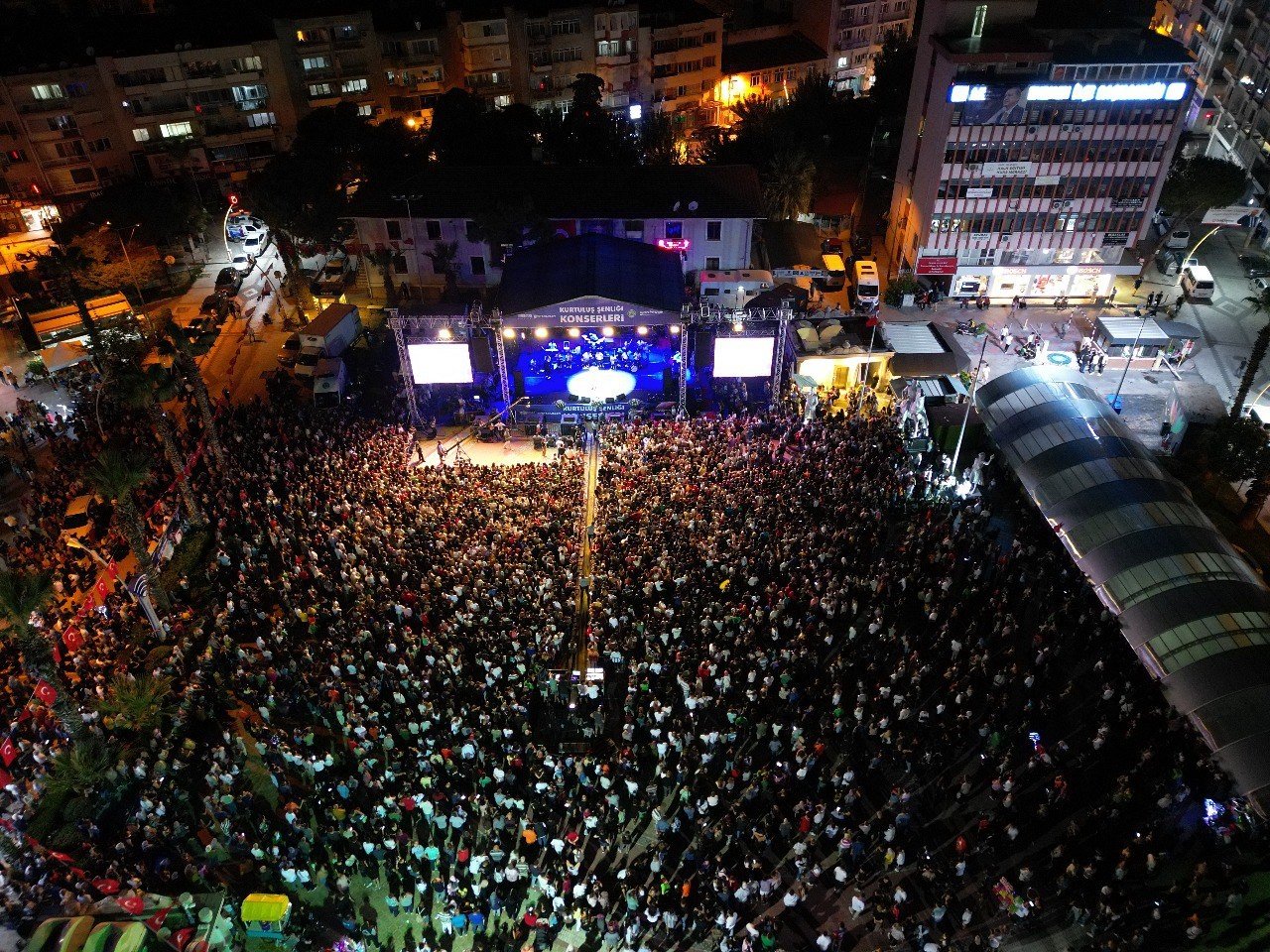 Menemen’de Kibariye coşkusu