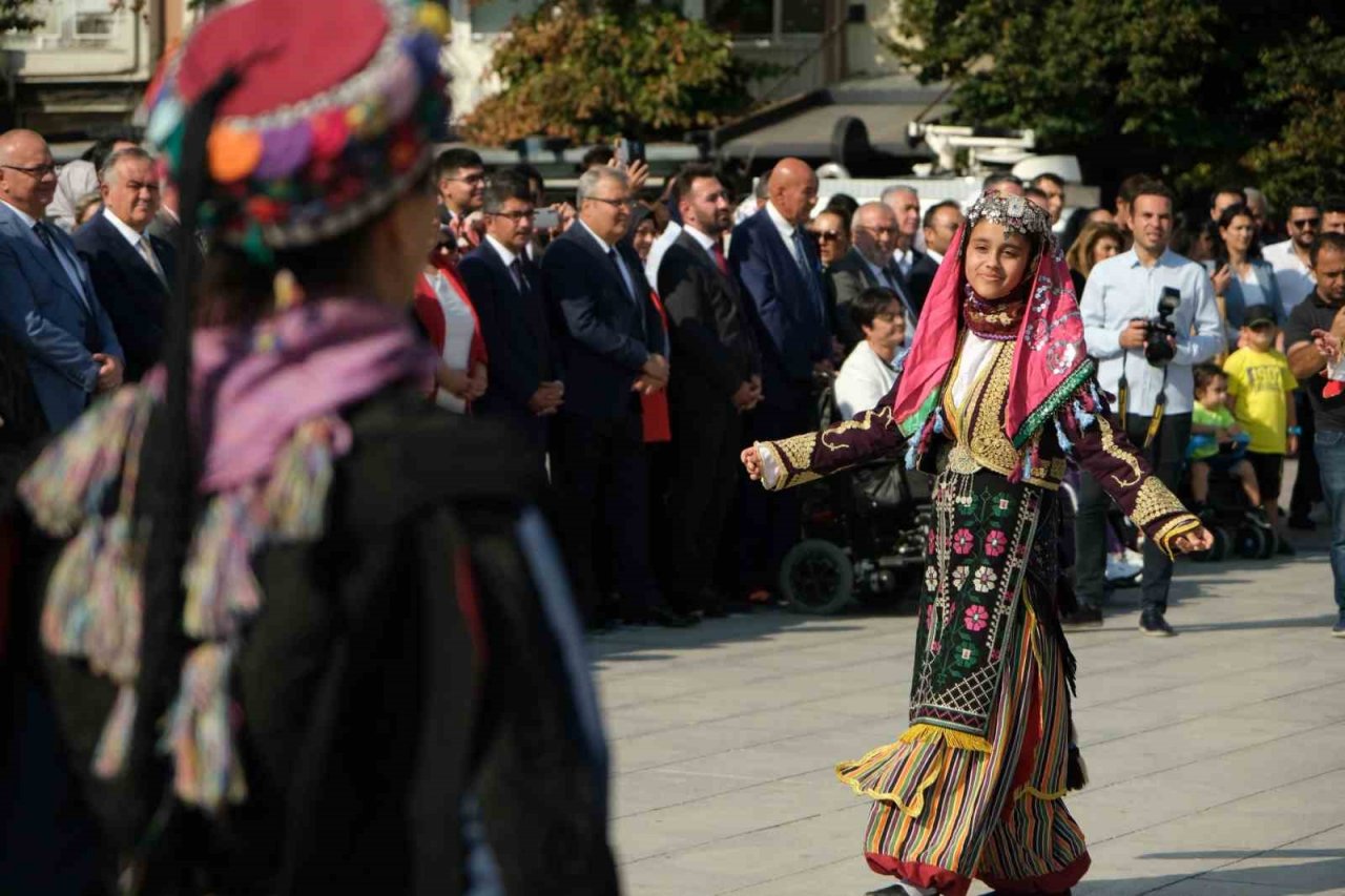 Manisa’da kurtuluş günü etkinlikleri duygulandırdı