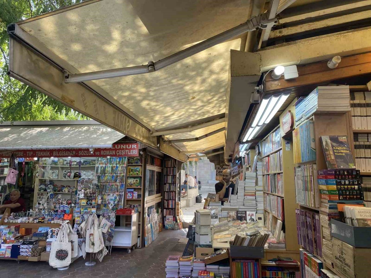 Kültür bekçileri sahaflar günümüzde dijitale yeniliyor