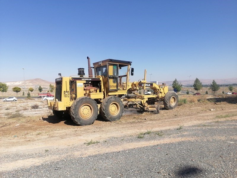 Melikgazi’de mahalleler pırıl pırıl olsun diye tüm ekip sahada çalışıyor