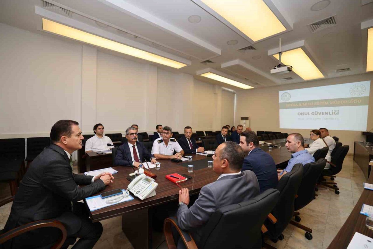 Muğla’da yeni eğitim-öğretim yılı güvenlik tedbirleri toplantısı