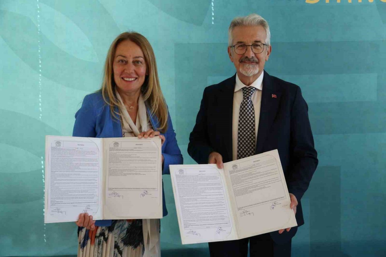 Nilüfer’de gençlere burs desteği