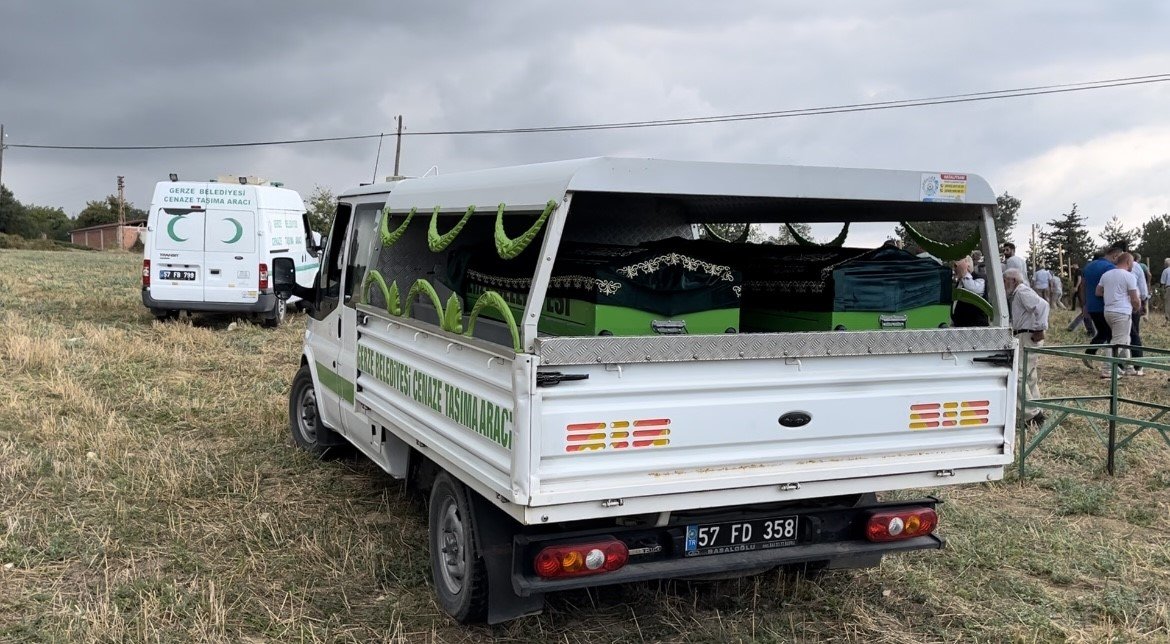 Ordu’daki kazada hayatını kaybeden 3 kişi toprağa verildi