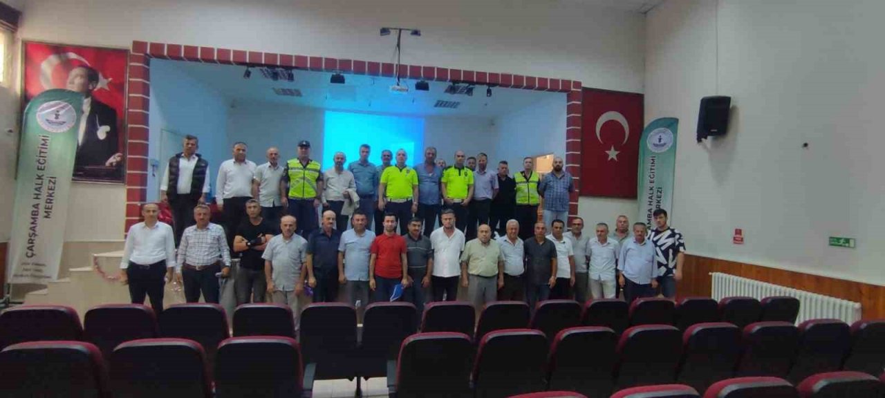 Okul servisi şoförlerine seminer