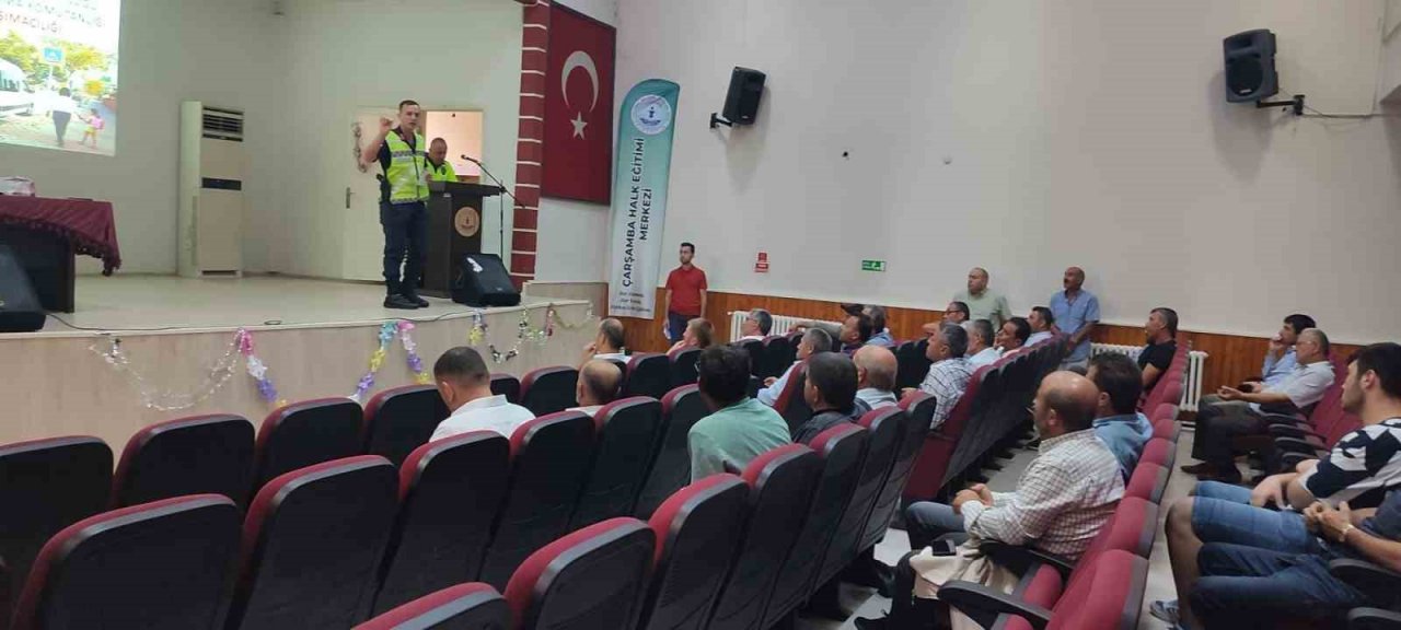 Okul servisi şoförlerine seminer