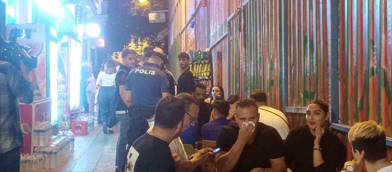 Taksim’de helikopter destekli asayiş uygulaması: Aranan 18 şahıs ile 2 düzensiz göçmen yakalandı