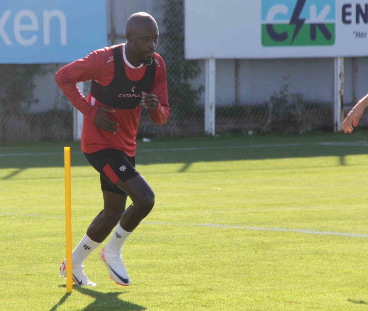 Sivasspor istasyon çalıştı