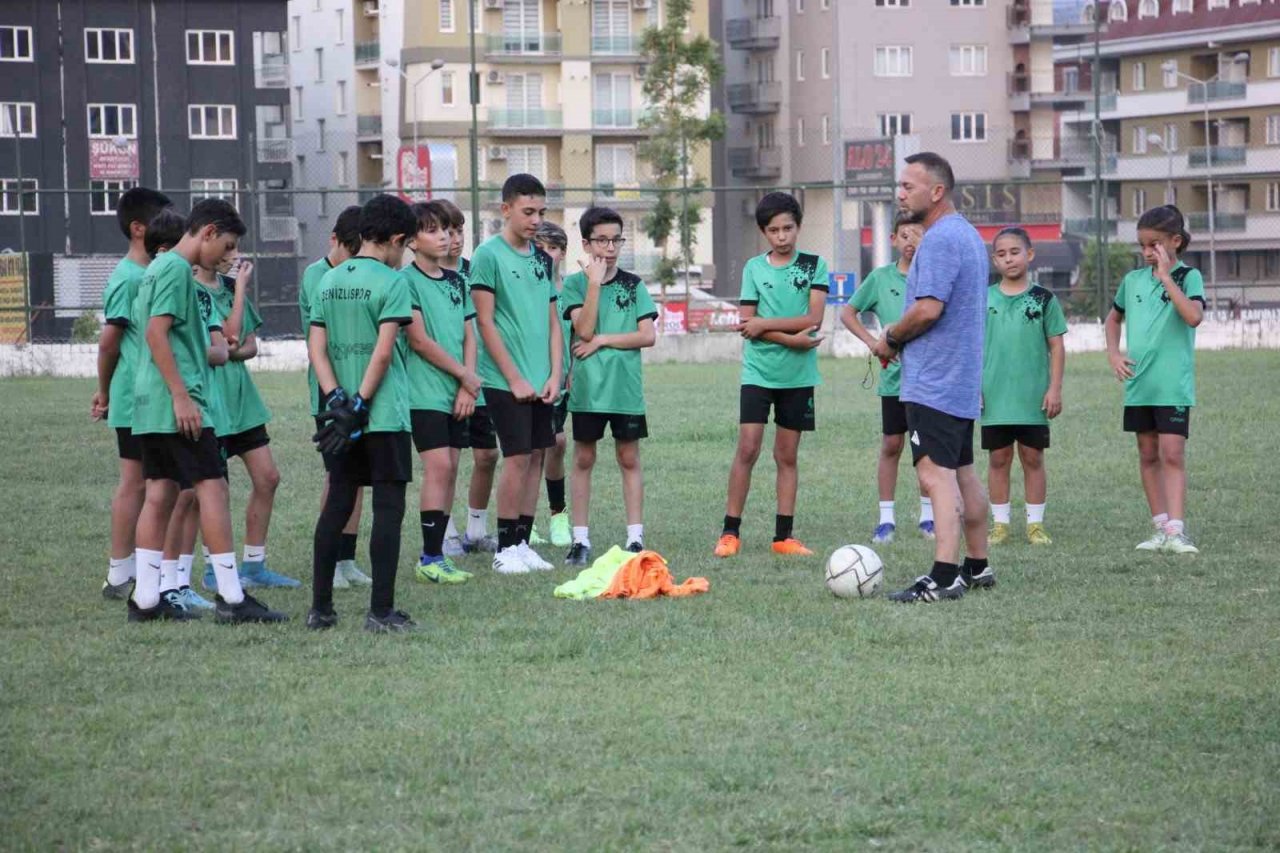 Denizlispor’un minik yıldızı aile büyüklerinin izinde ilerliyor