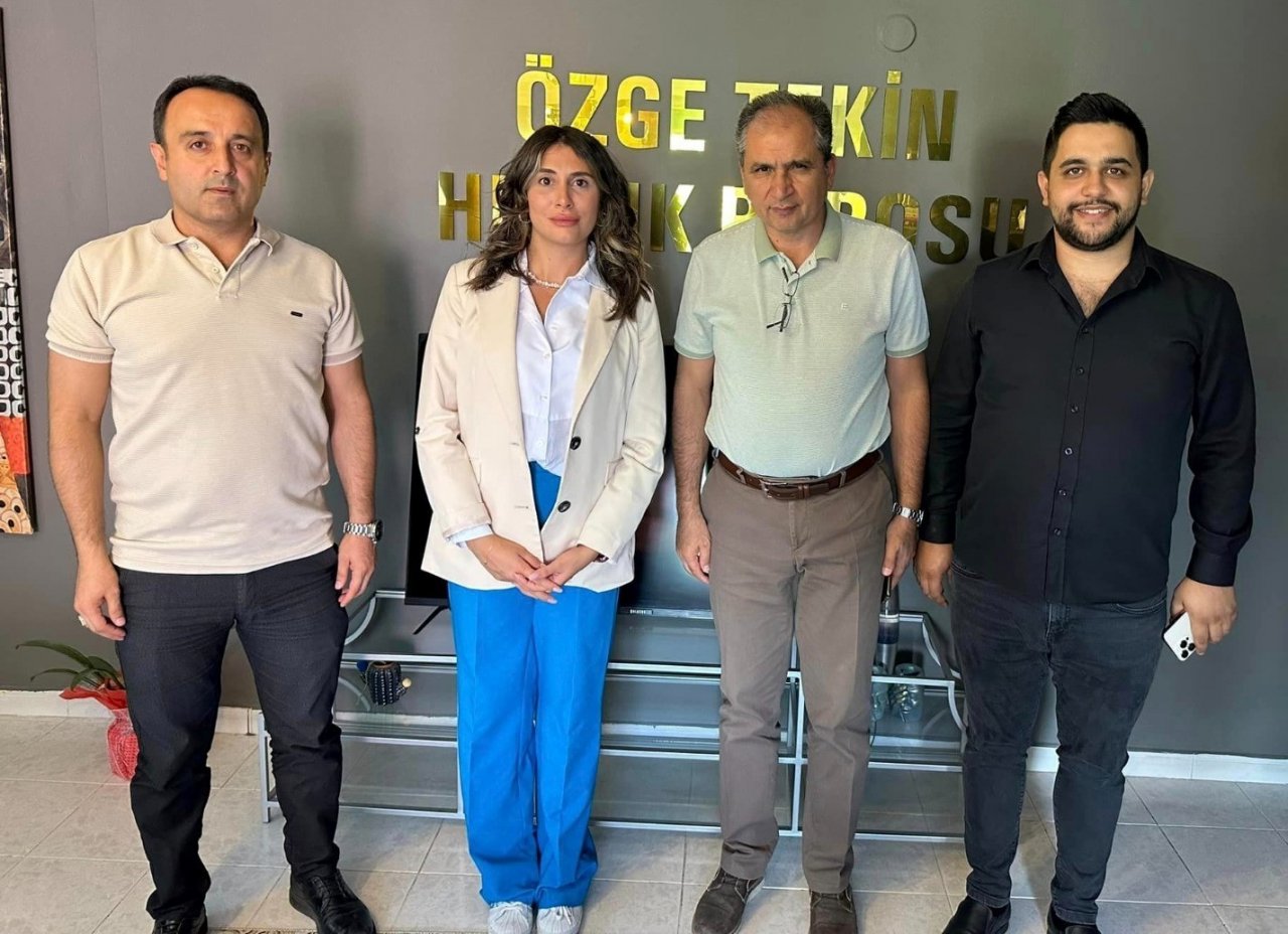 CHP’den istifa eden genç avukat AK Parti’ye üye oldu