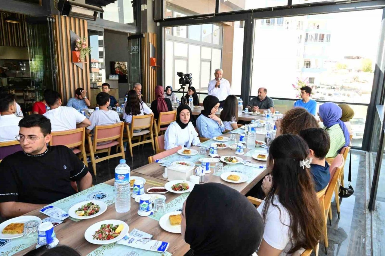 Güder: “Gençlerimizin başarısı Battalgazi’mizin geleceğine ışık tutacak”