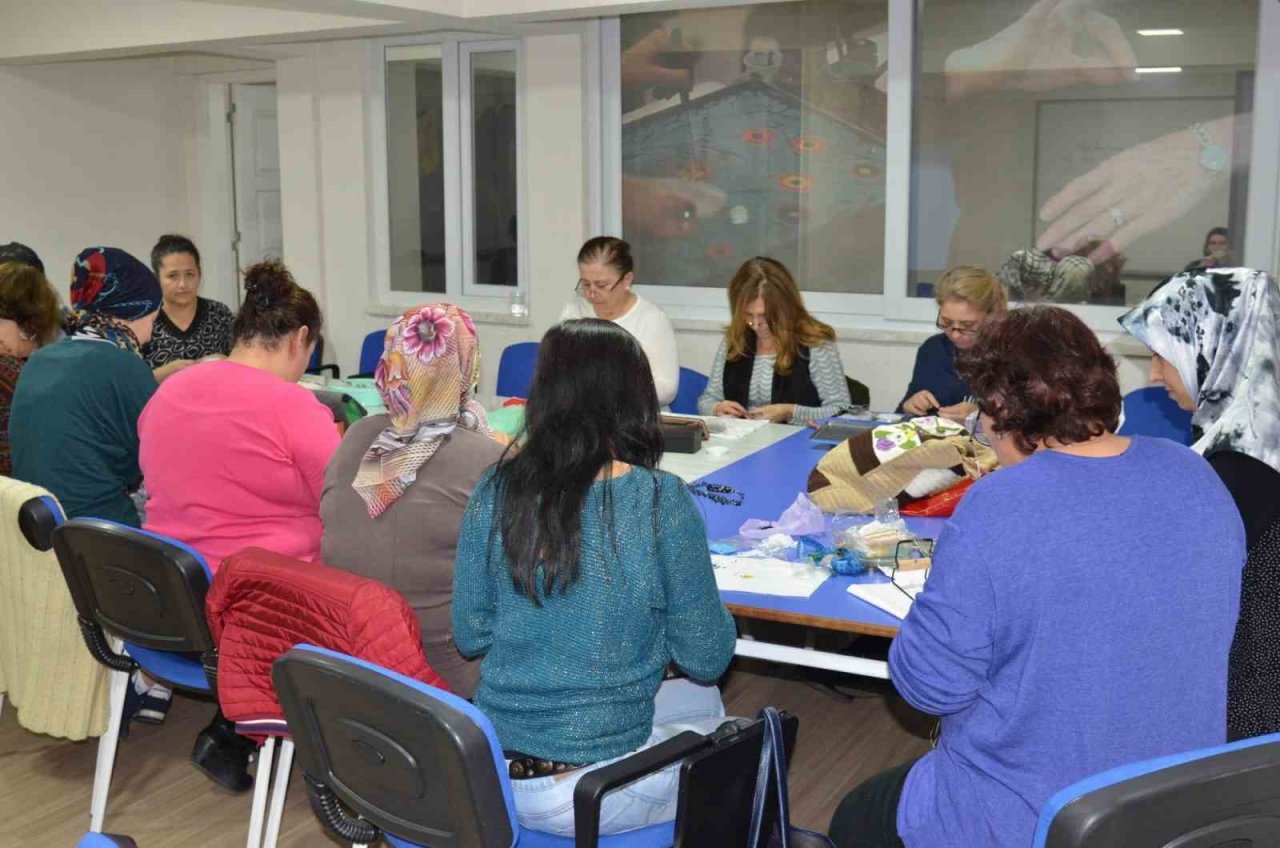 Yunusemre Hanım Lokallerinde kış dönemi kayıtları başladı