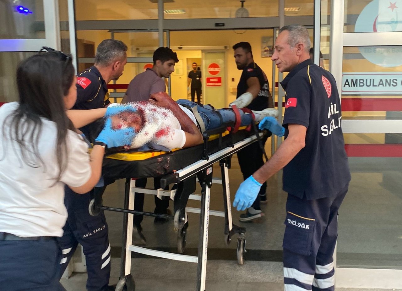 Motosiklet devrildi: 2 yaralı