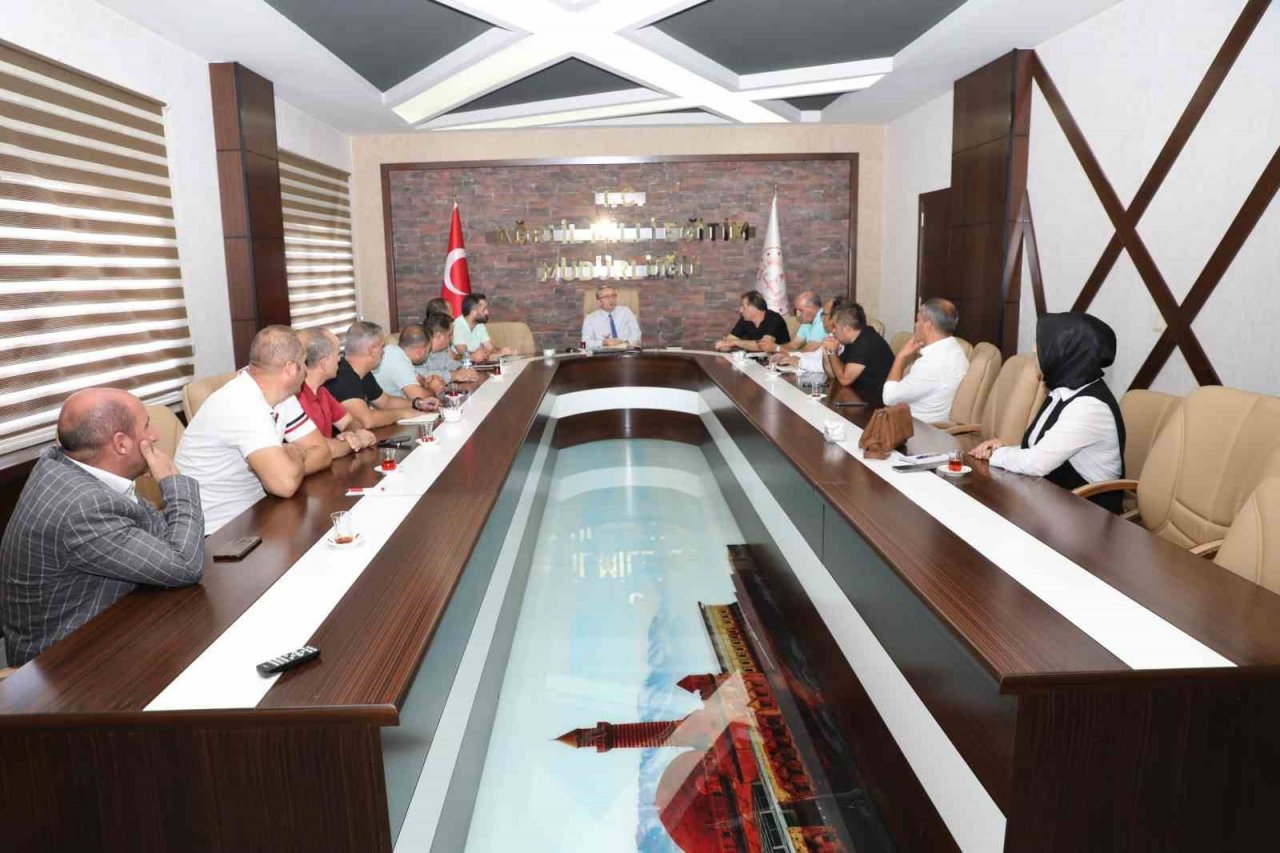 Ağrı’da pansiyonlu okulların müdürleri ile toplantı yapıldı