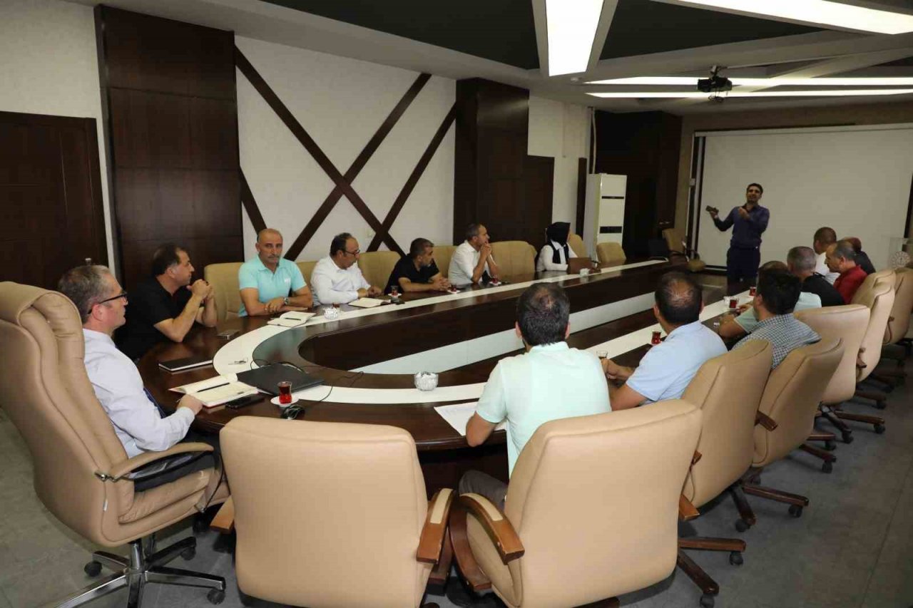 Ağrı’da pansiyonlu okulların müdürleri ile toplantı yapıldı