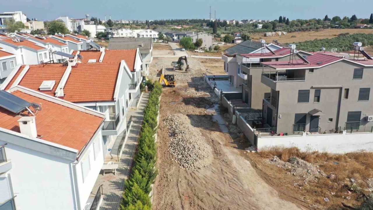 Başkan Atabay yol yapım çalışmalarını denetledi