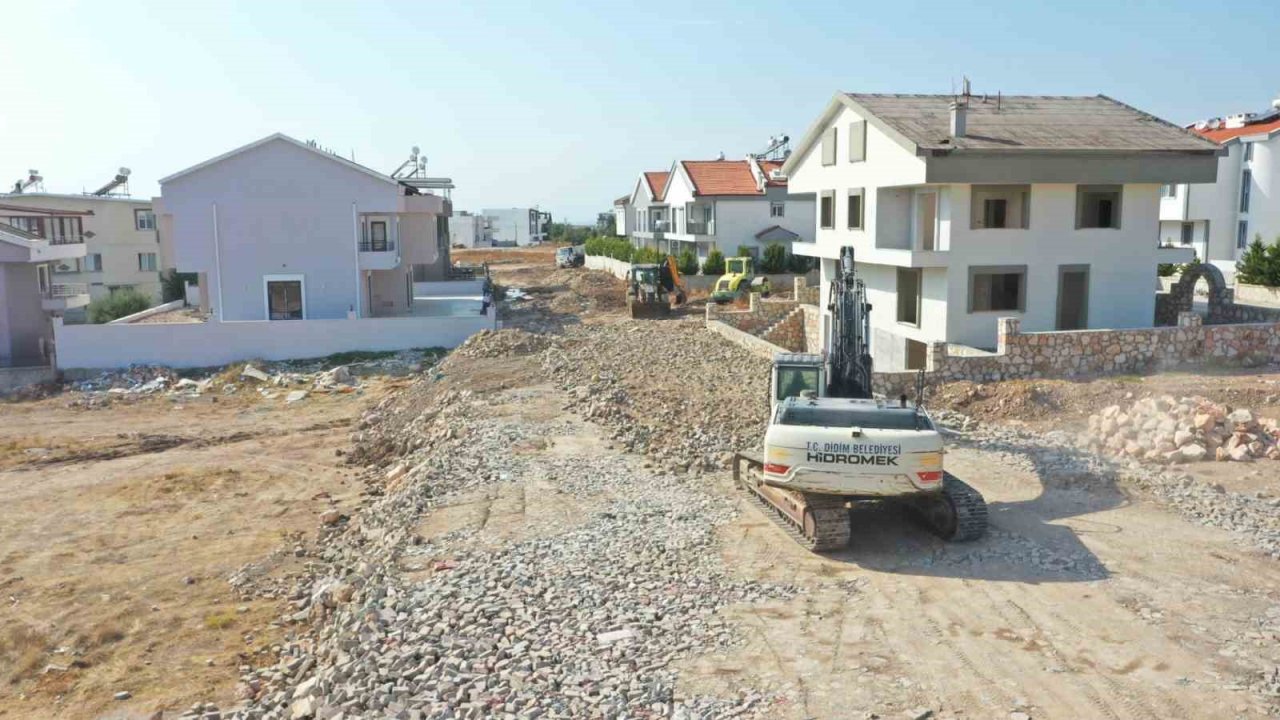 Başkan Atabay yol yapım çalışmalarını denetledi