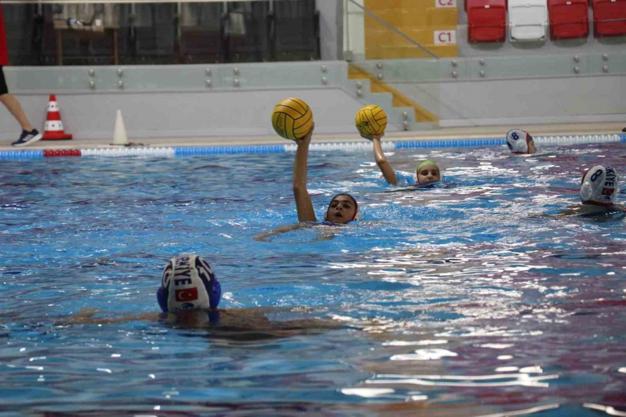 Geleceğin milli takım oyuncuları Bolu’da 2025 Avrupa Şampiyonası’na hazırlanıyor