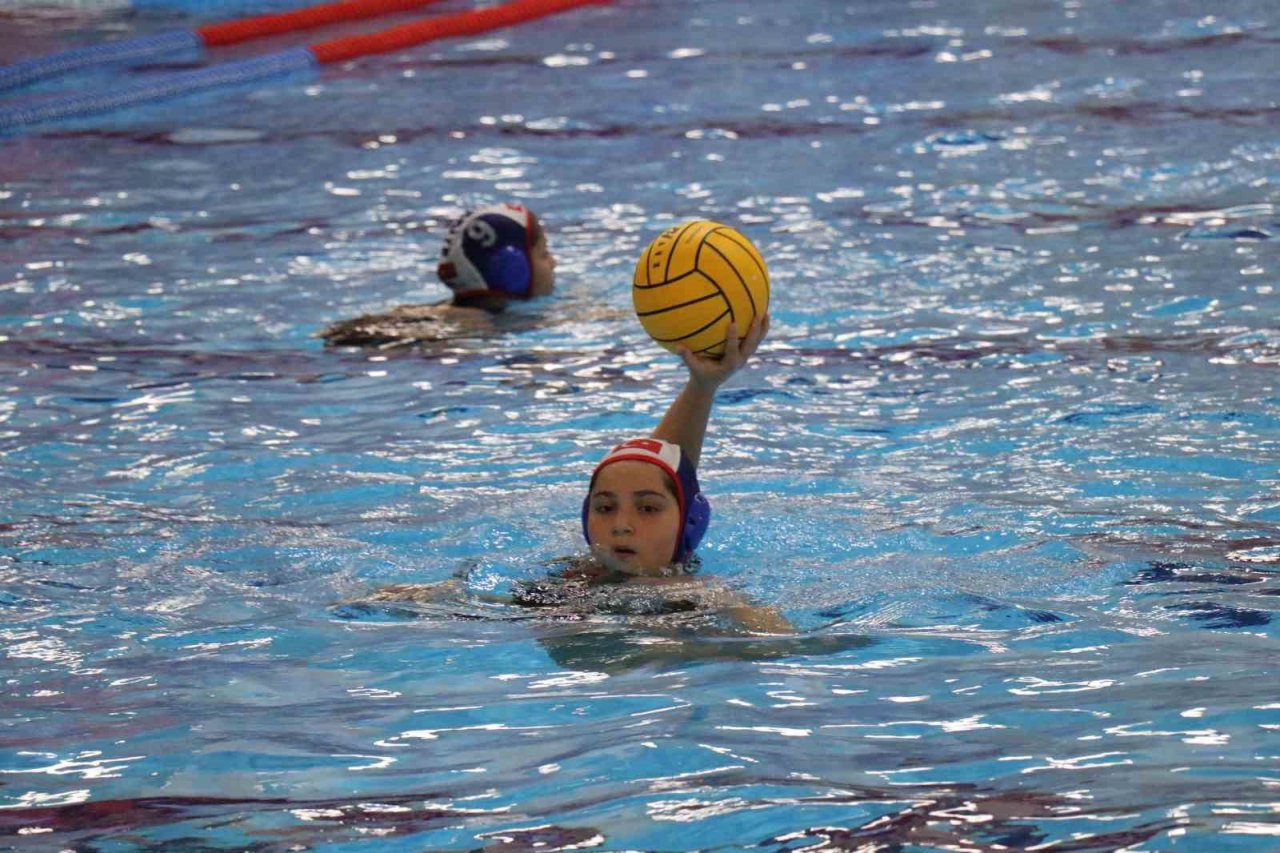 Geleceğin milli takım oyuncuları Bolu’da 2025 Avrupa Şampiyonası’na hazırlanıyor