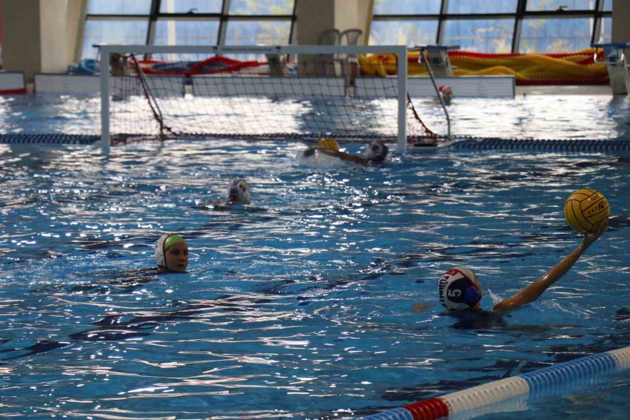 Geleceğin milli takım oyuncuları Bolu’da 2025 Avrupa Şampiyonası’na hazırlanıyor