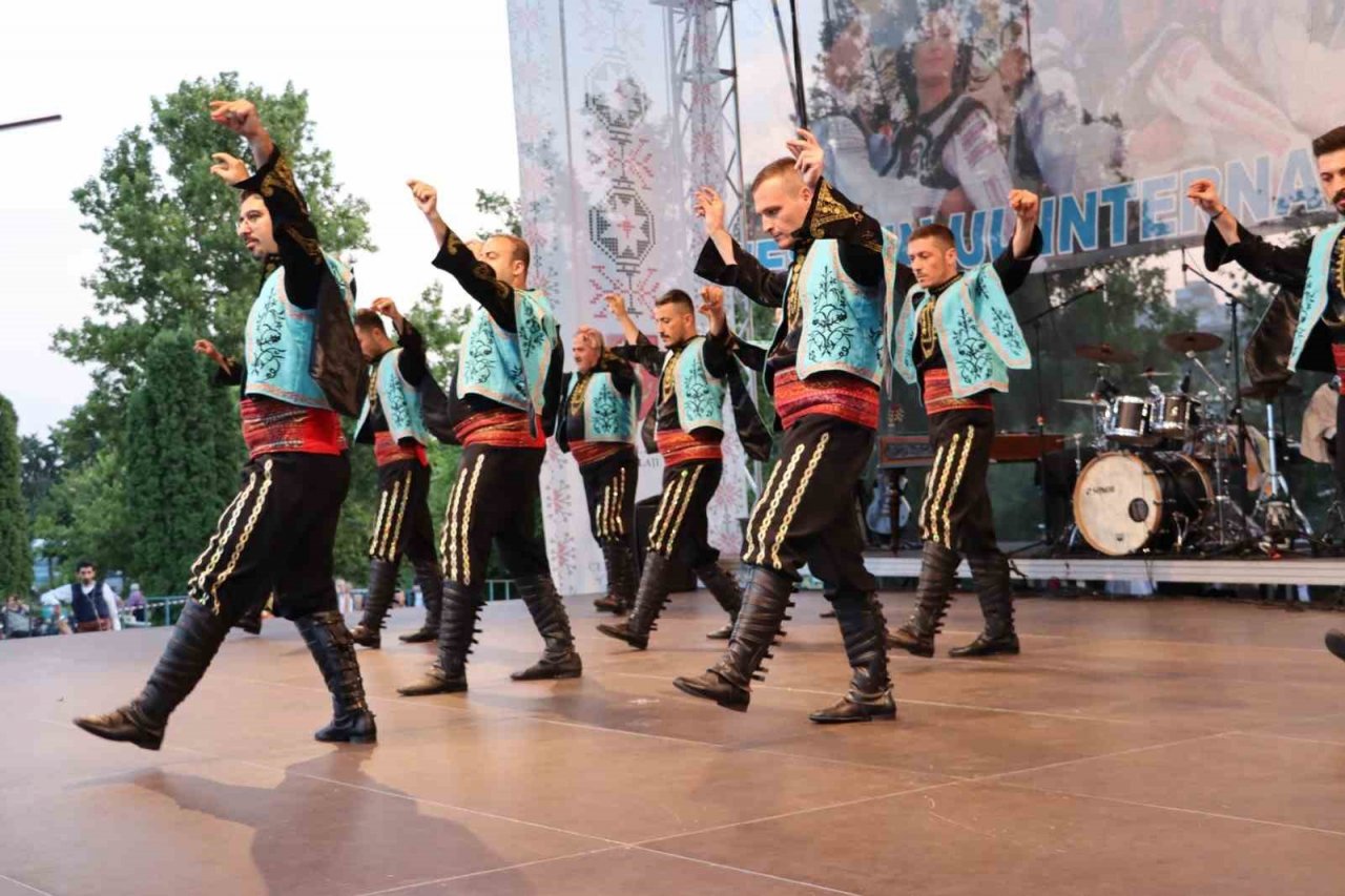 ÇAKÜ Avrupa’da Türkiye’yi temsil etti