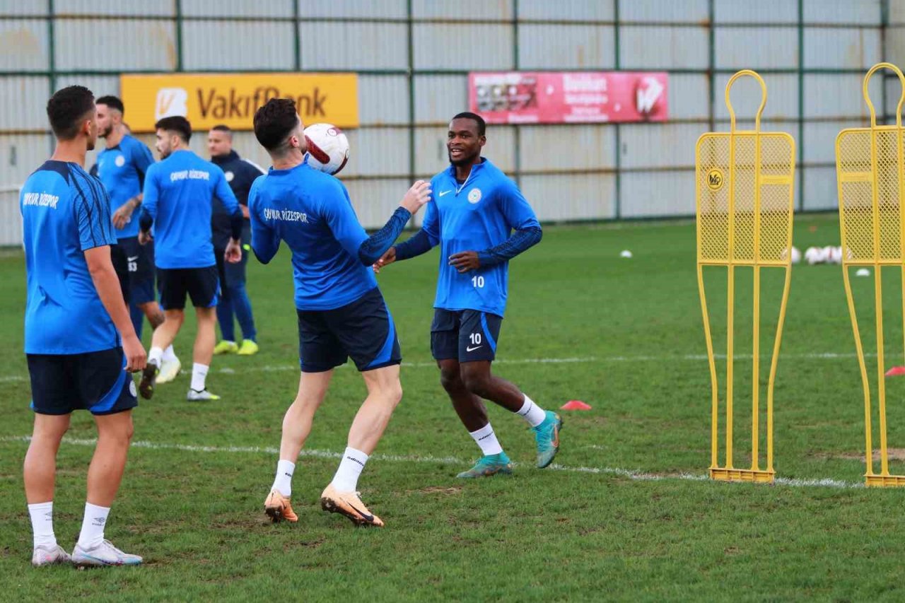 Gustavo Sauer: "Rizespor bu sene çok iyi takım kurdu"