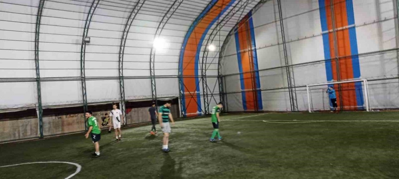 Çameli 100. yıl için yeşil sahada buluştu