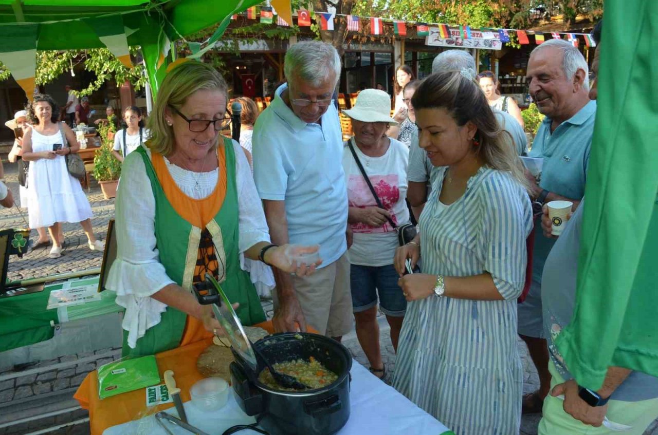 “Dünya Didim’i Seviyor” festivali 75 ülkeden gelenlerin katılımıyla yapıldı