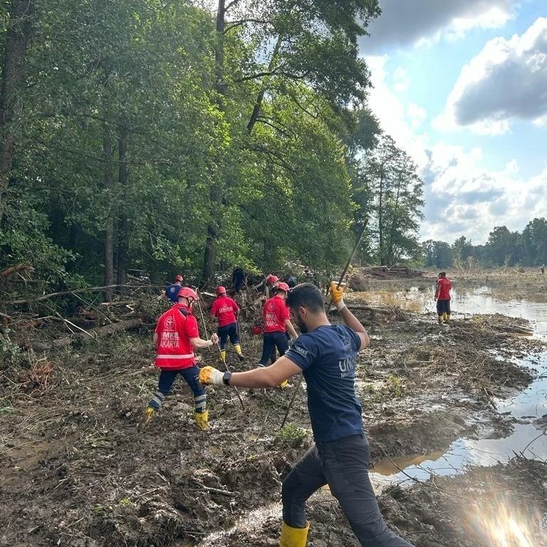 Düzce UMKE çalışmaları sürdürüyor