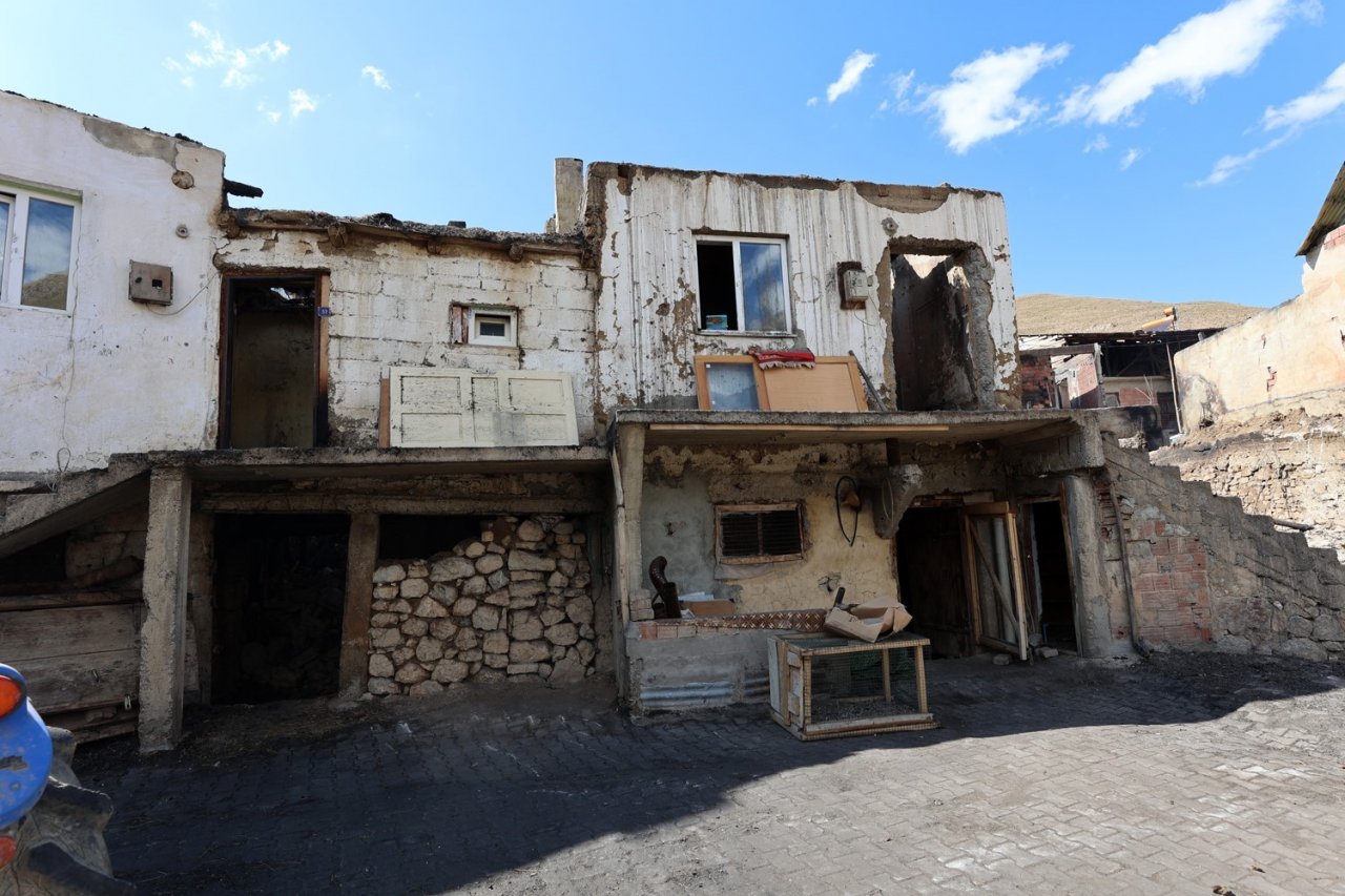 Başkan Sekmen; “500 noktada çalışma yapıyoruz”