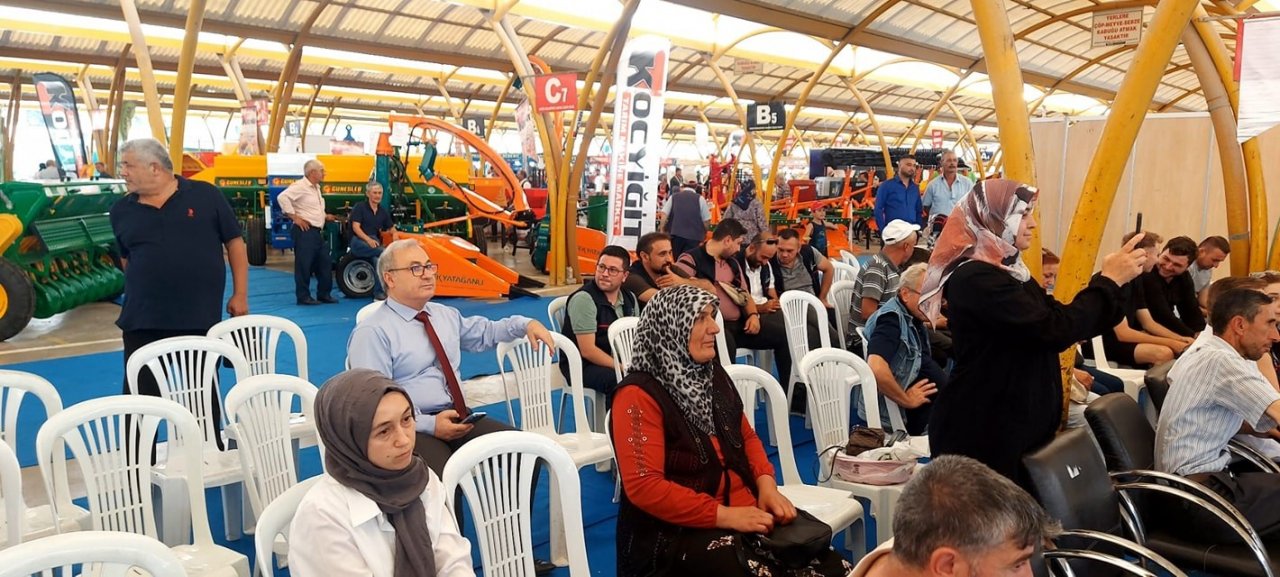 Gediz’de ’En lezzetli keçi peyniri yarışması’ düzenlendi