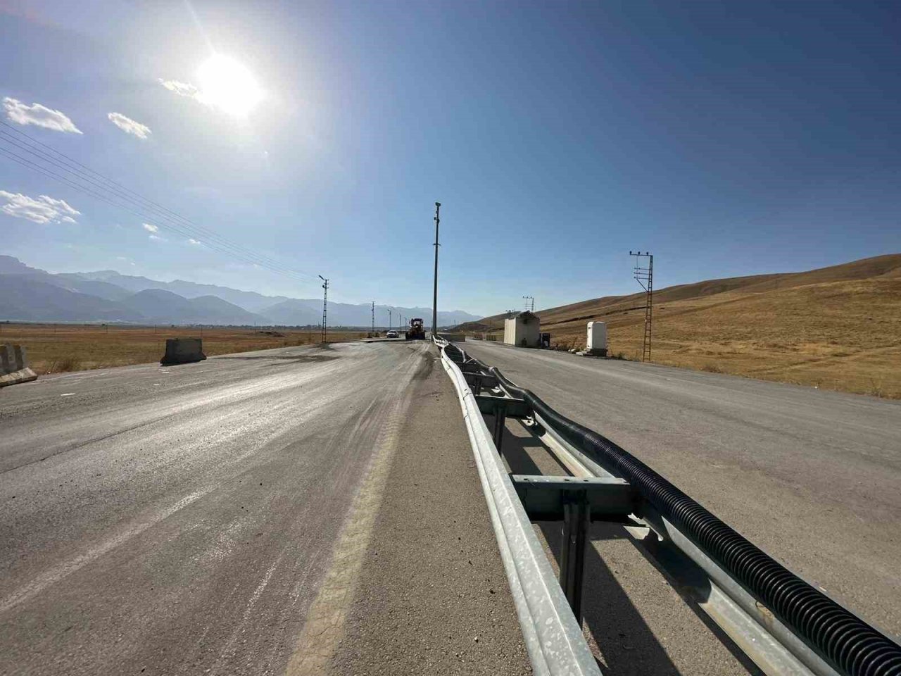 Yüksekova girişindeki polis kontrol noktası taşındı