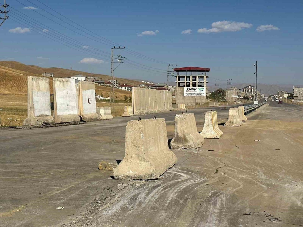 Yüksekova girişindeki polis kontrol noktası taşındı