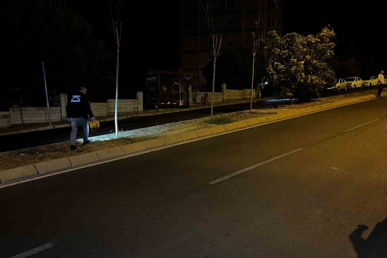 İzmir’de gecenin sessizliğini silah sesleri bozdu: Bekçiyi vurdu, kayıplara karıştı