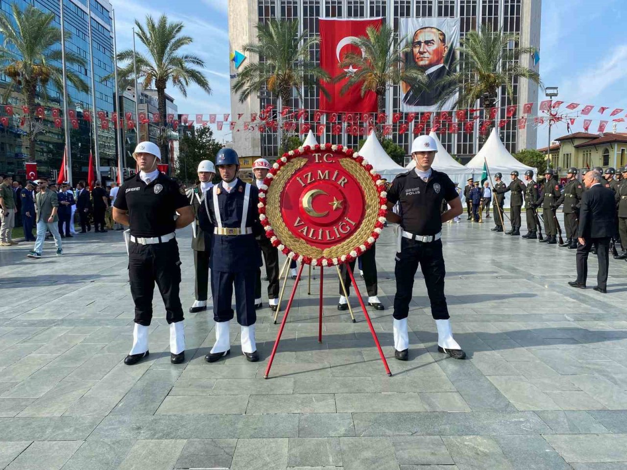 İzmir’de 9 Eylül coşkusu Zafer Yürüyüşü ile başladı