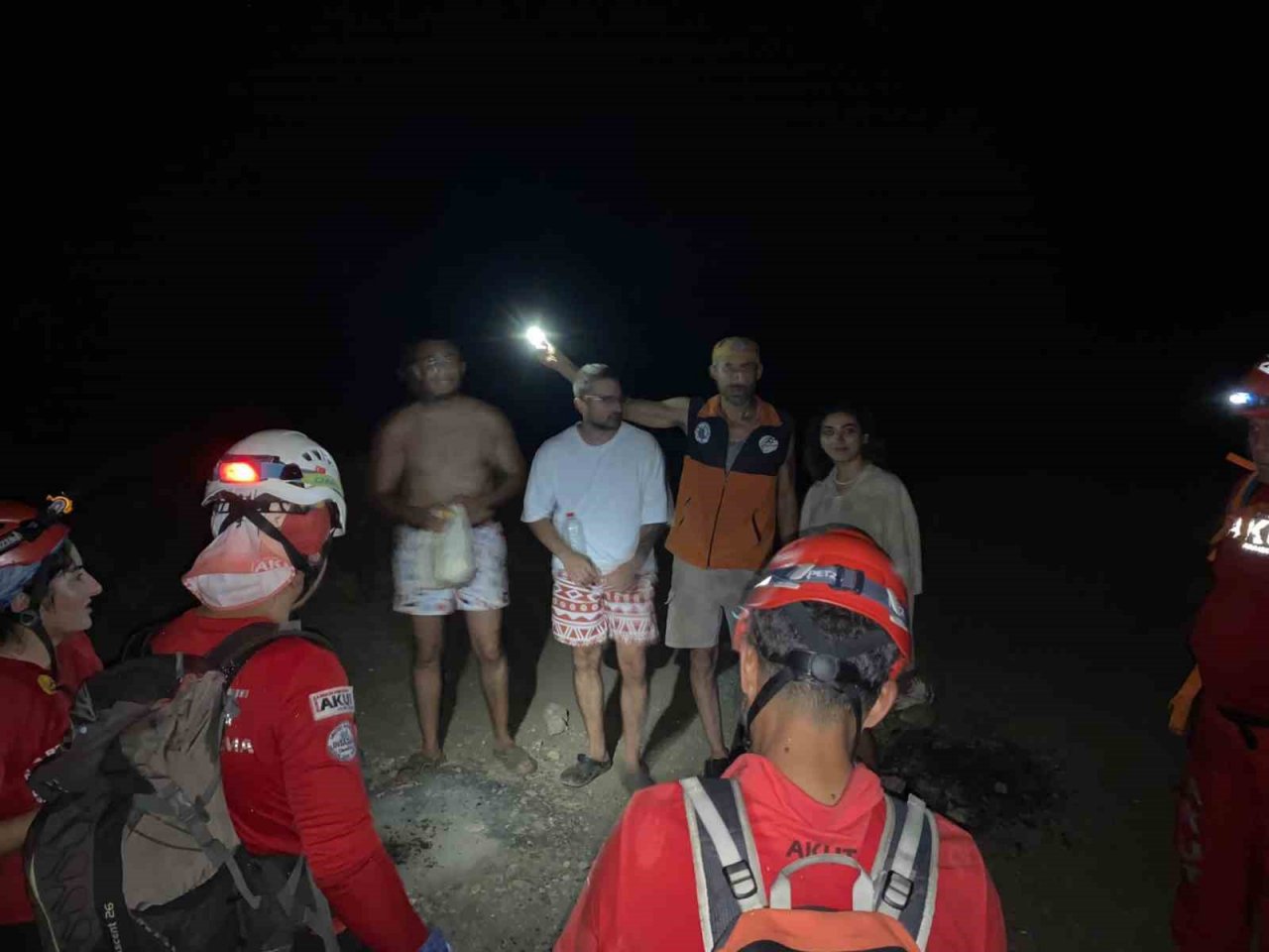 Fethiye’de dağlık alanda kaybolan 3 kişi bulundu