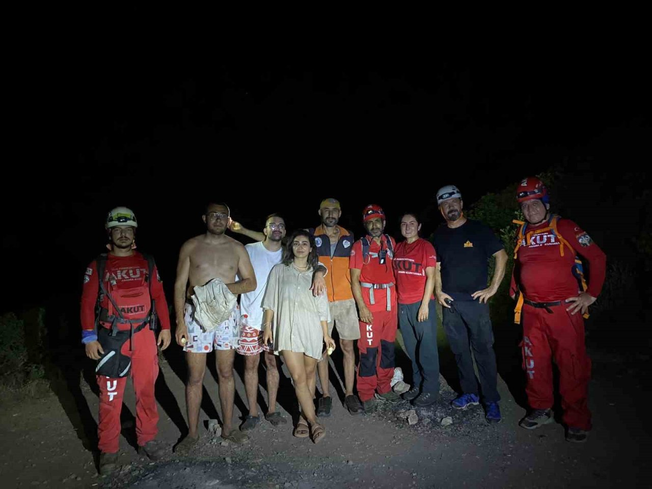 Fethiye’de dağlık alanda kaybolan 3 kişi bulundu