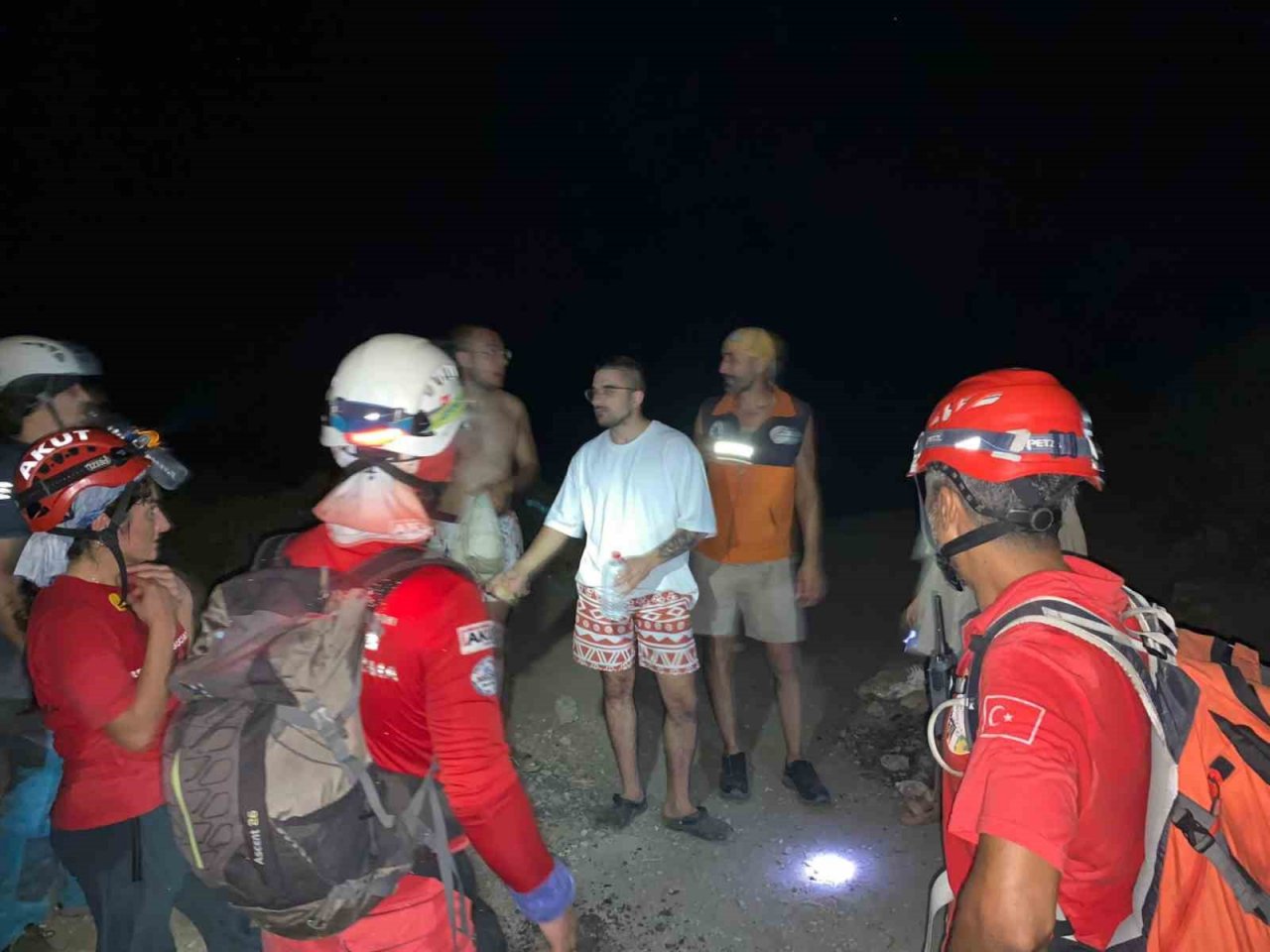 Fethiye’de dağlık alanda kaybolan 3 kişi bulundu