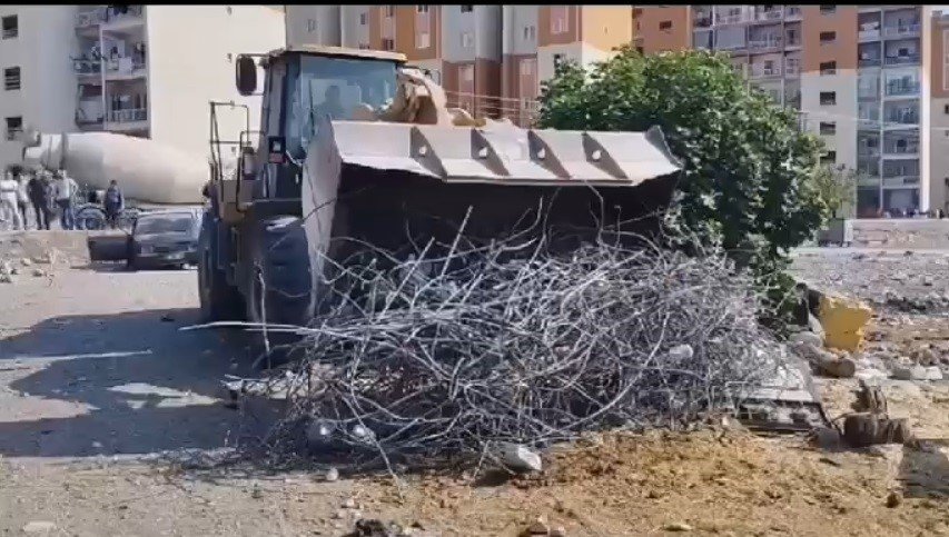 Osmaniye’de enkazdan çıkan demirleri çalan hırsızlara yönelik operasyon