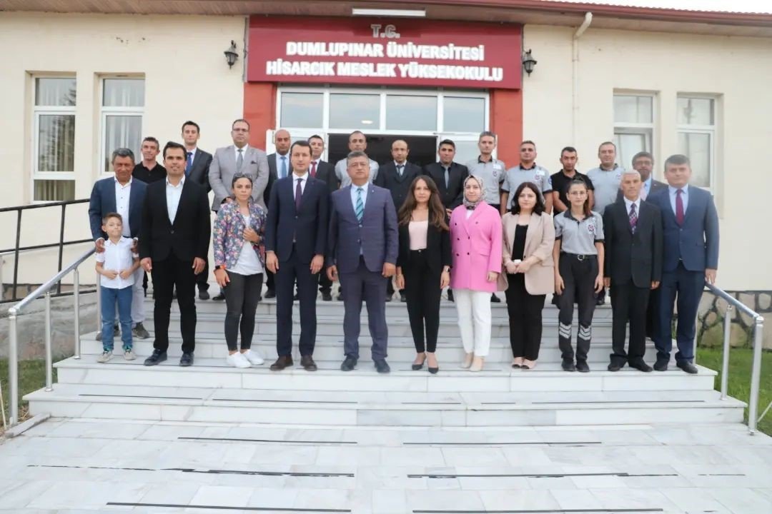 Rektör Kızıltoprak: "Ders içerikleri kaliteli ve güncel olmak zorunda”