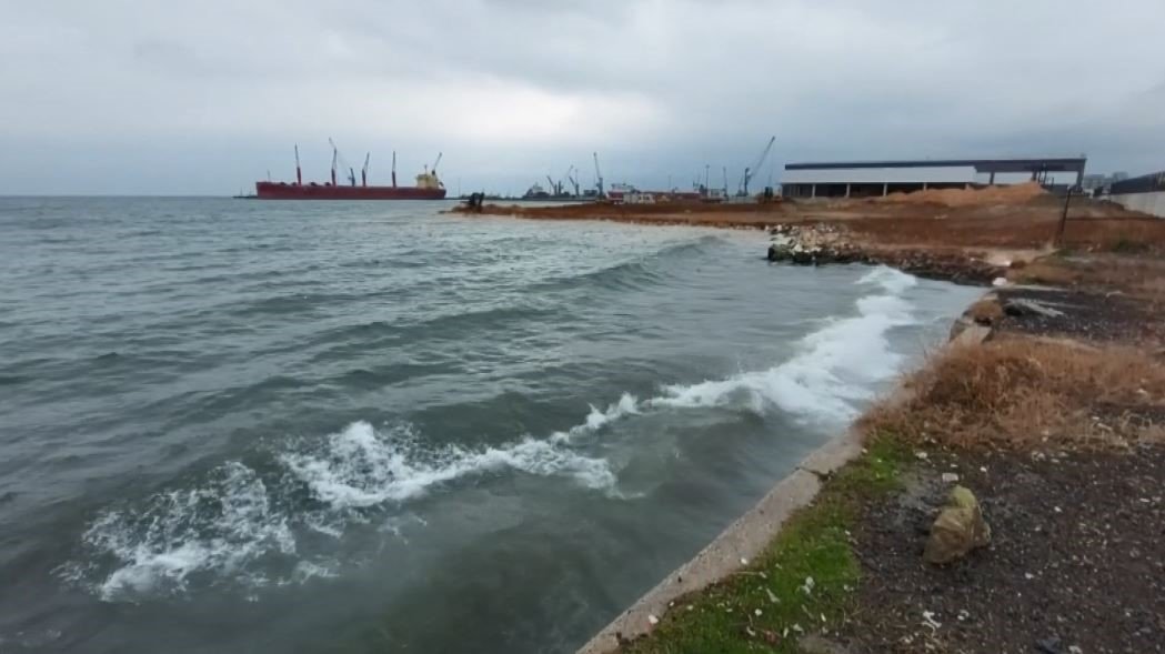 Tekirdağ’da şehrin denizle bağlantısı kesiliyor