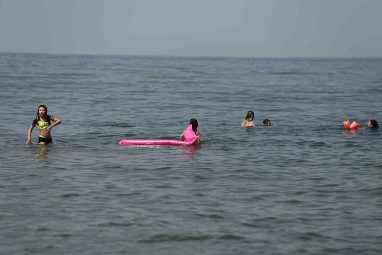 Bursa’nın son ‘Mavi Bayrak’lı plajı sonbaharda da ilgi görüyor